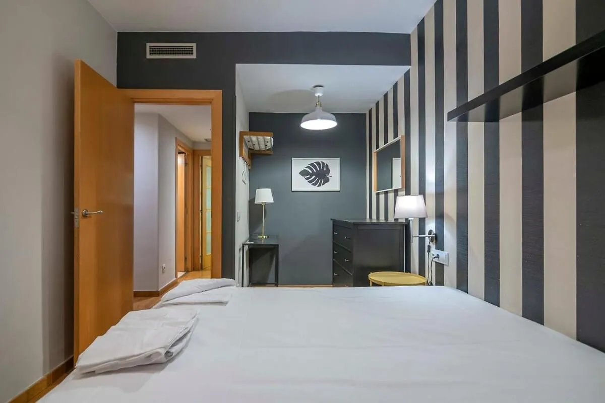 Modern And Bright Apartment In Eixample 5-2 Barcelona