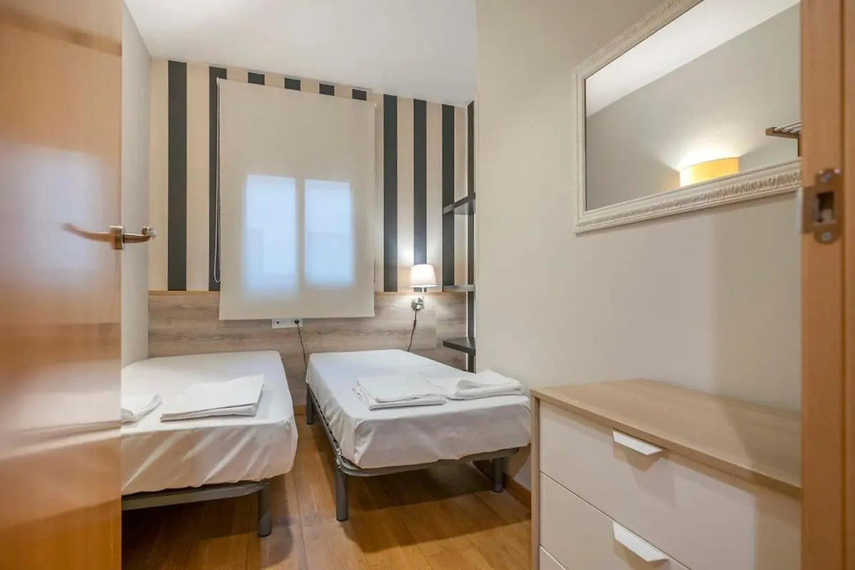 Modern And Bright Apartment In Eixample 5-2 Barcelona