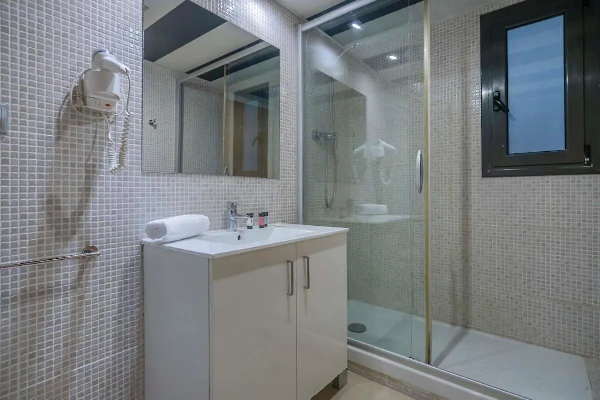 Modern And Bright Apartment In Eixample 5-2 Barcelona 0*,