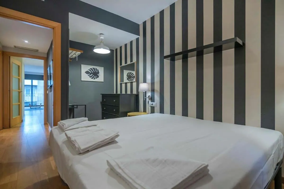 Modern&bright apartment in Eixample 5-2 Barcelona
