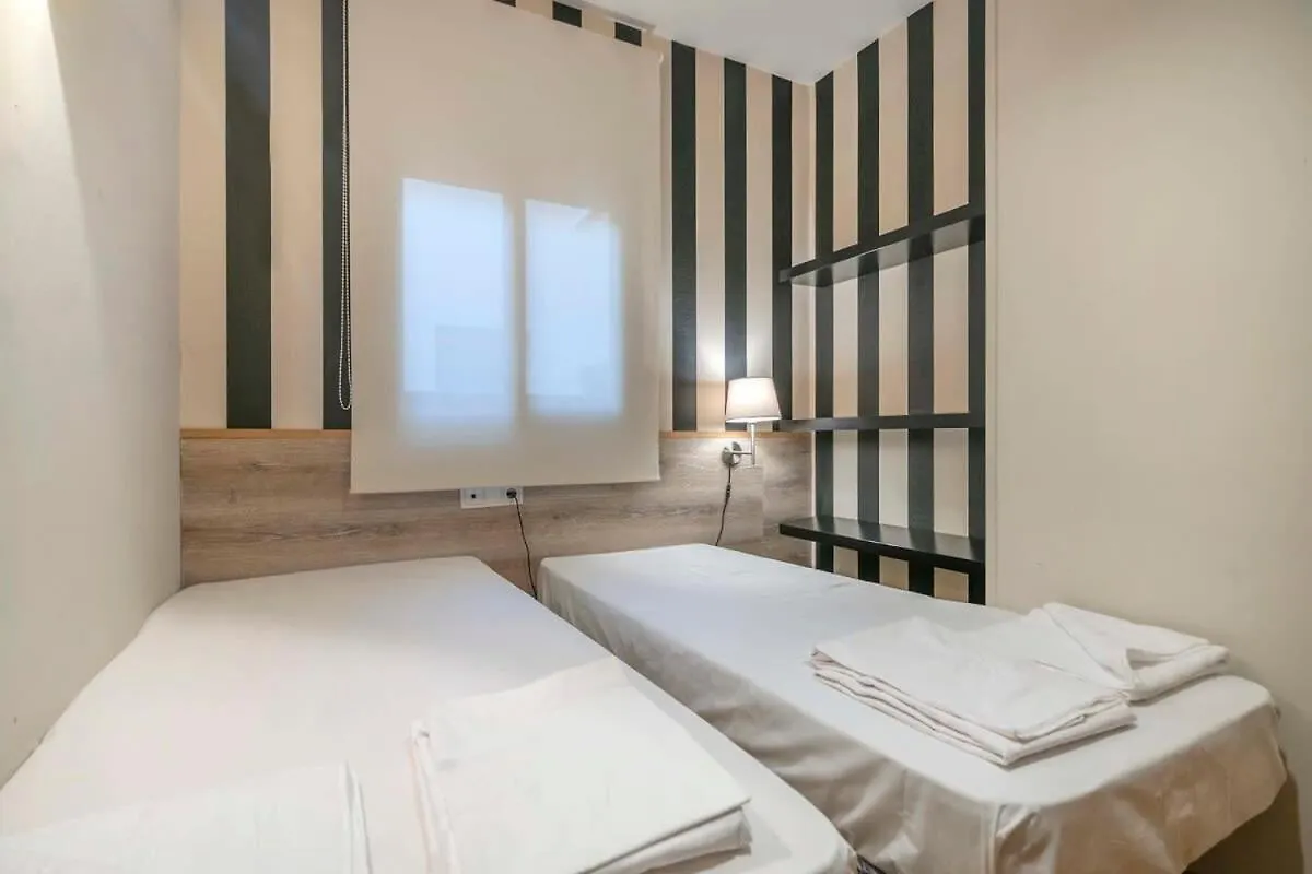 Modern&bright apartment in Eixample 5-2 Barcelona